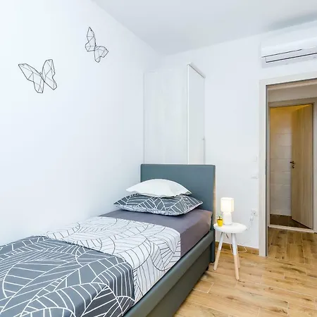 Moon River Mokošica