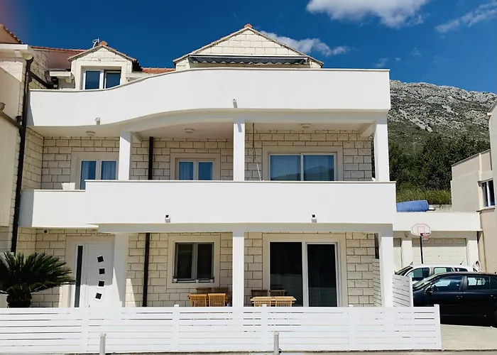 Moon River * Mokošica